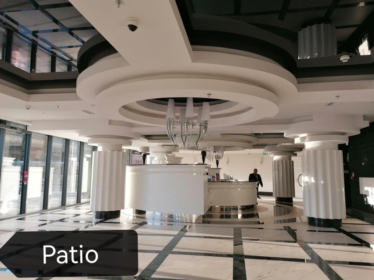Szczecin Hanza Tower Apartment-Basen Buitenkant foto
